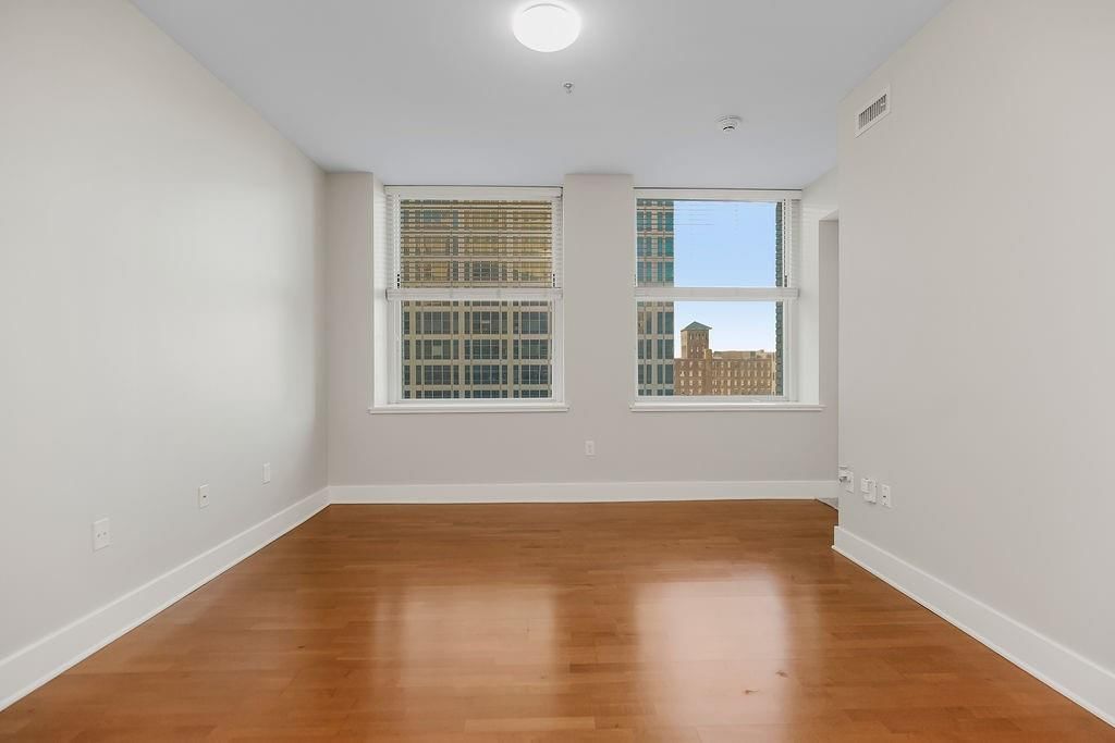 909 Walnut Street — photo 8