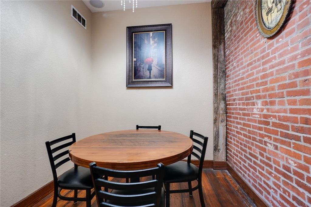 312 S Hudson Street — photo 19