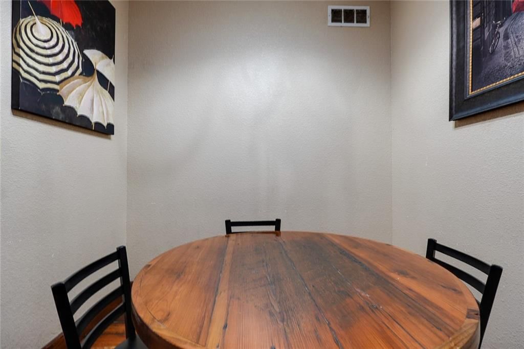 312 S Hudson Street — photo 20