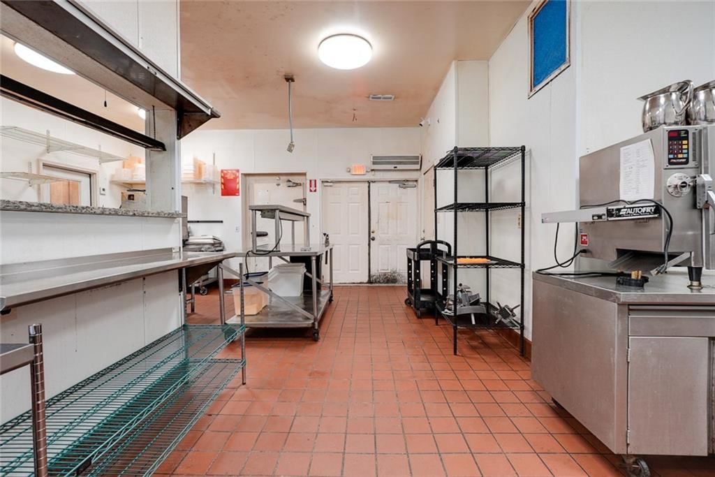 312 S Hudson Street — photo 29