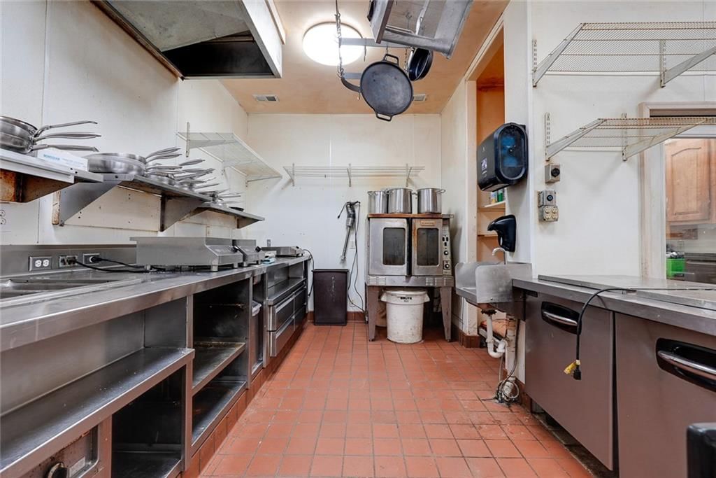 312 S Hudson Street — photo 33