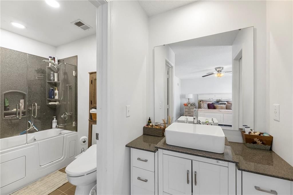 5411 NW 84th Court — photo 20