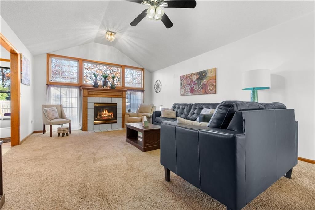 4620 SW 10TH Street — photo 4