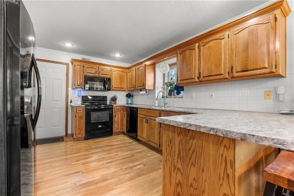 4620 SW 10TH Street — photo 9