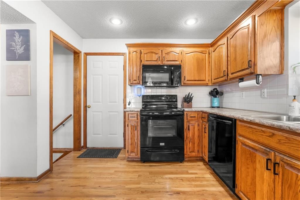 4620 SW 10TH Street — photo 11