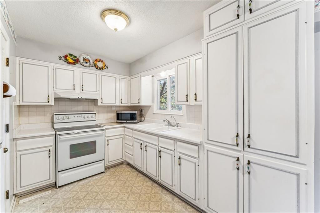 1303 NE 70th Terrace — photo 9