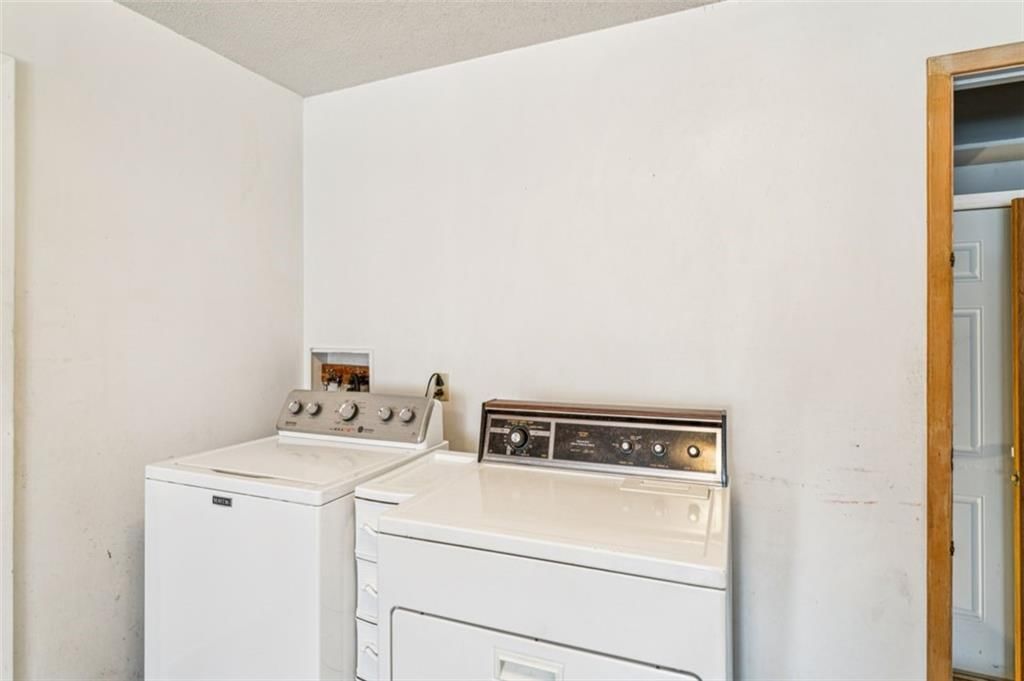 1303 NE 70th Terrace — photo 32