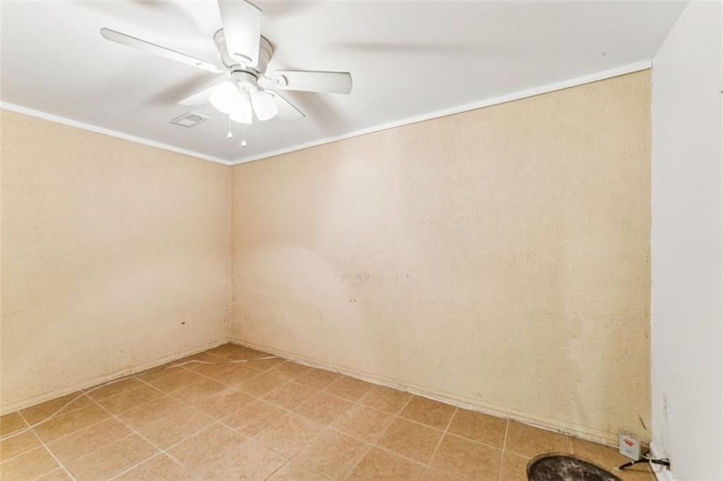 1303 NE 70th Terrace — photo 49