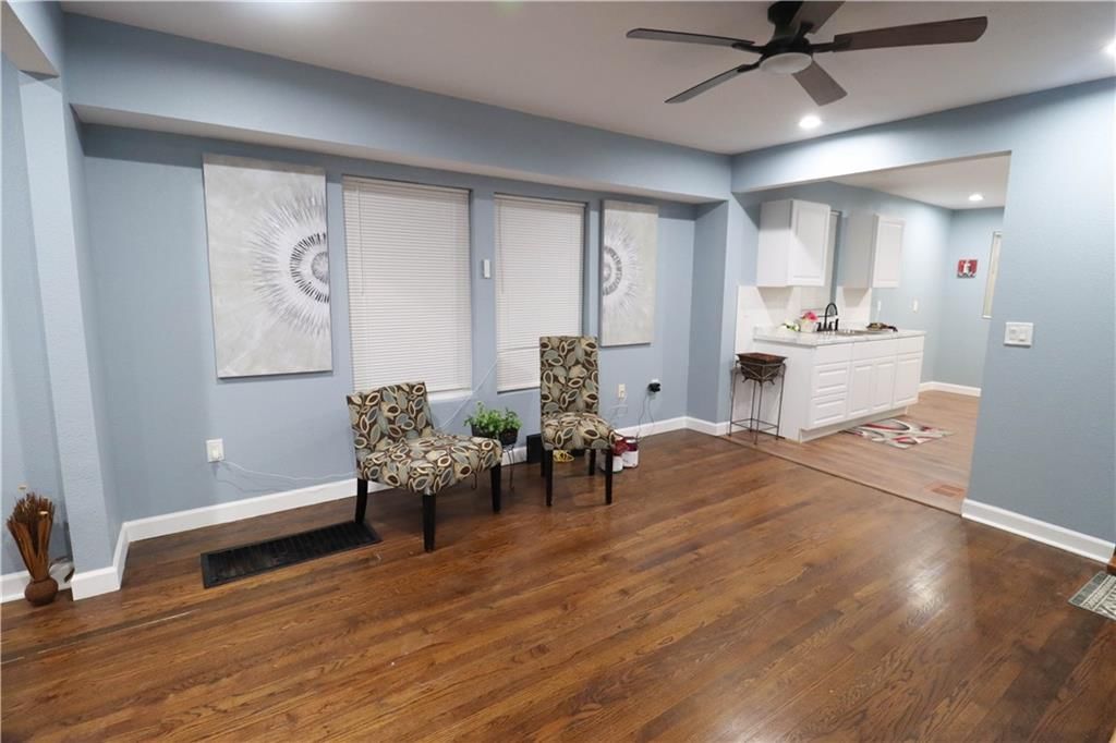 3201 Rowland Avenue — photo 9