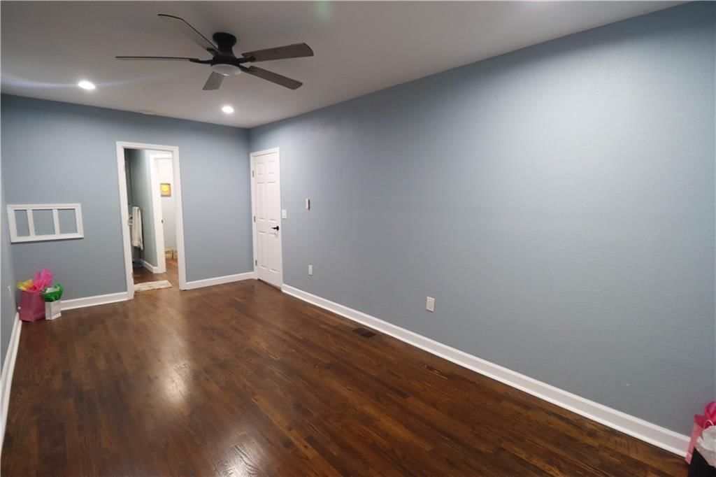 3201 Rowland Avenue — photo 14