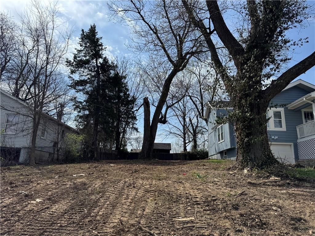 3201 Rowland Avenue — photo 22