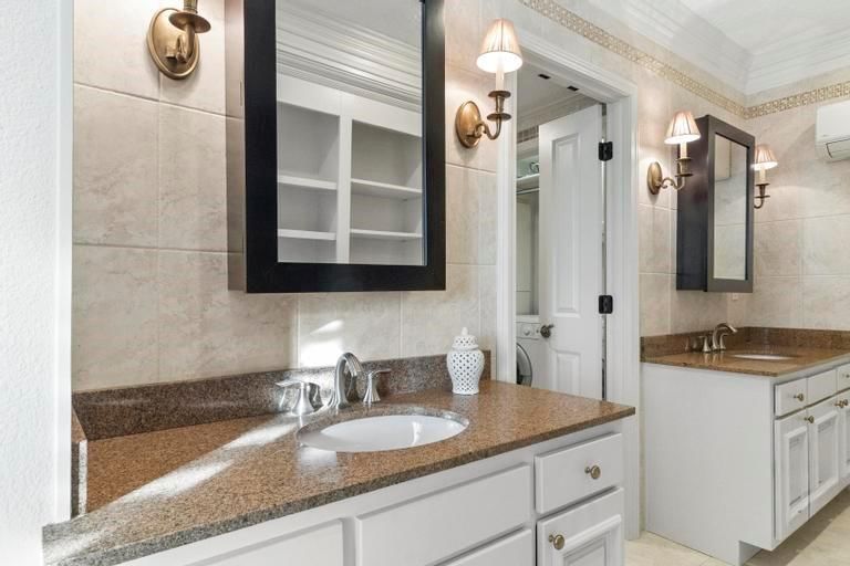 121 W 48th Street — photo 18