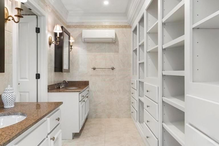 121 W 48th Street — photo 19