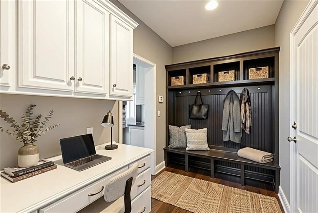 15701 Canterbury Street — photo 11