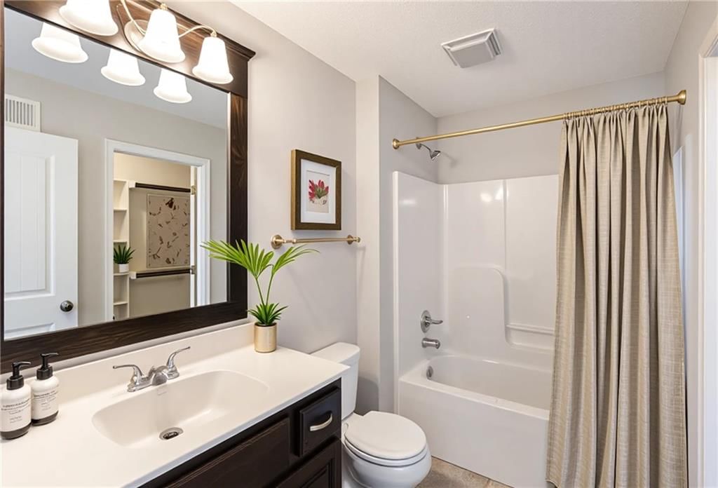 15701 Canterbury Street — photo 15