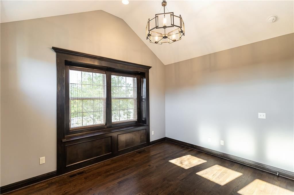 15701 Canterbury Street — photo 35