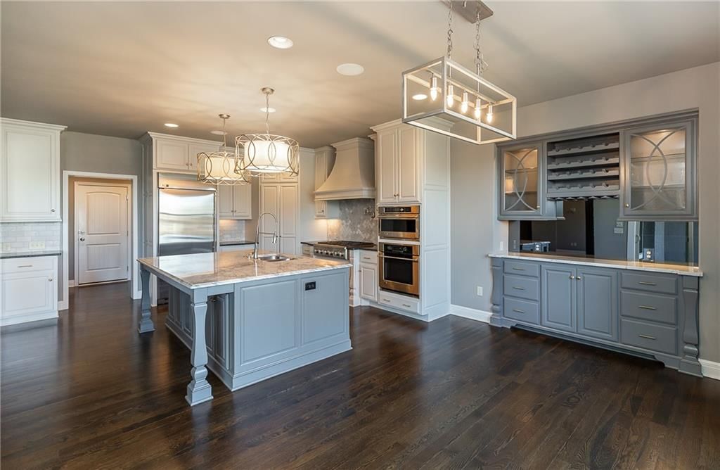 15701 Canterbury Street — photo 47