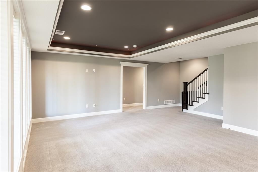 15701 Canterbury Street — photo 72