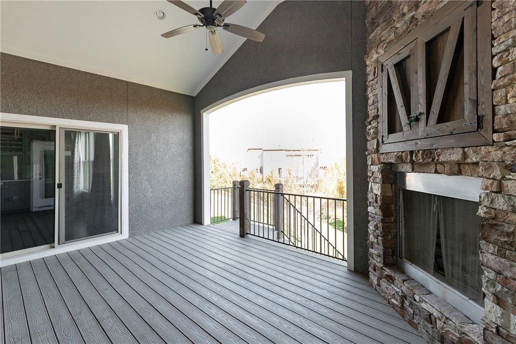 15701 Canterbury Street — photo 76
