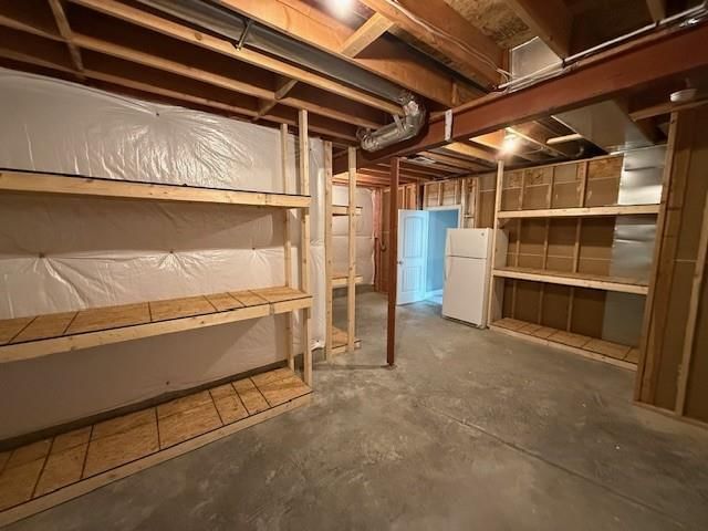 15701 Canterbury Street — photo 81