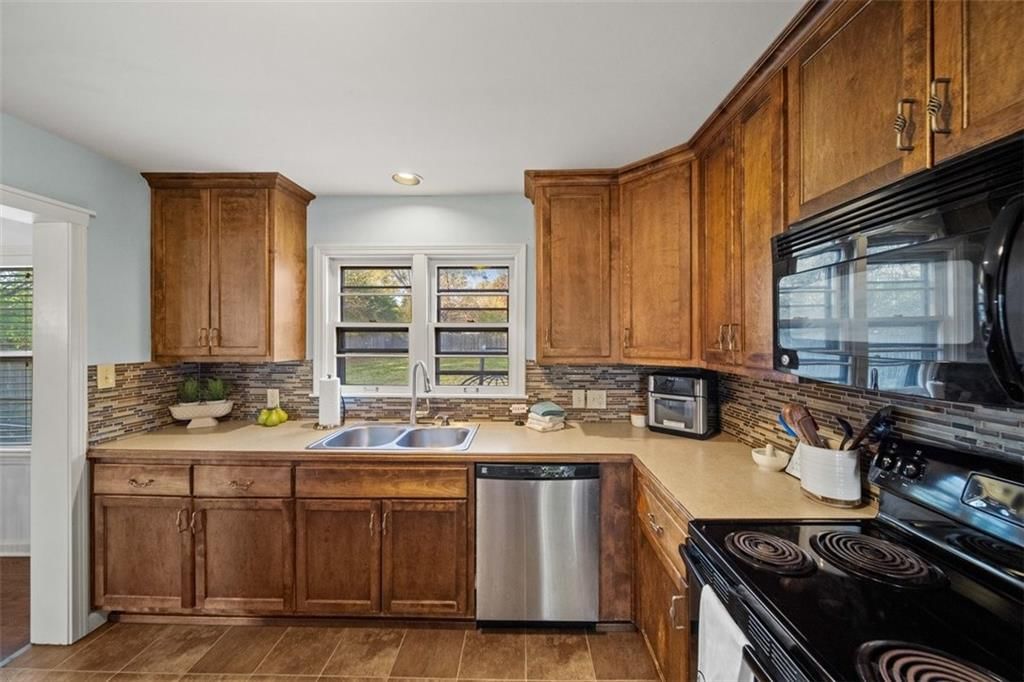 218 W 97TH Street — photo 11