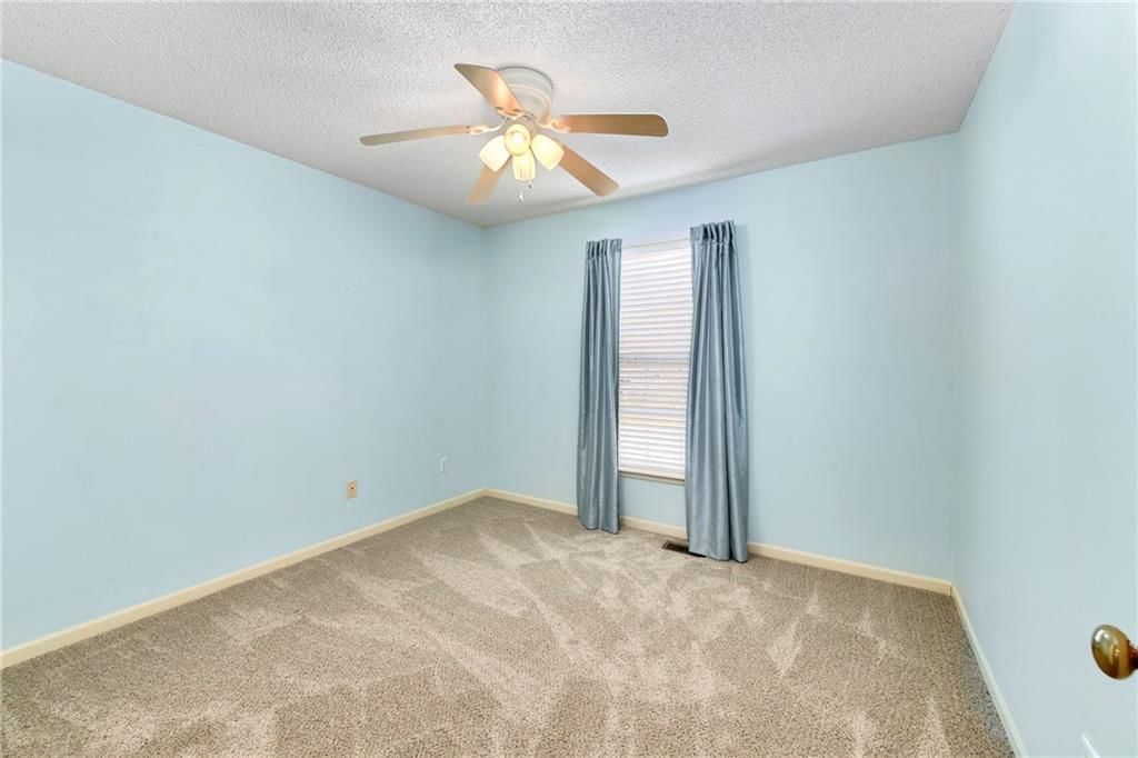 1511 Fox Run Lane — photo 27
