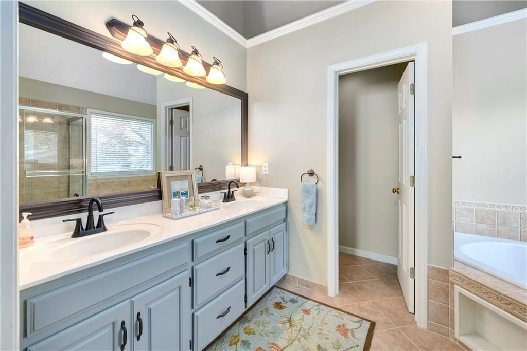 1511 Fox Run Lane — photo 35