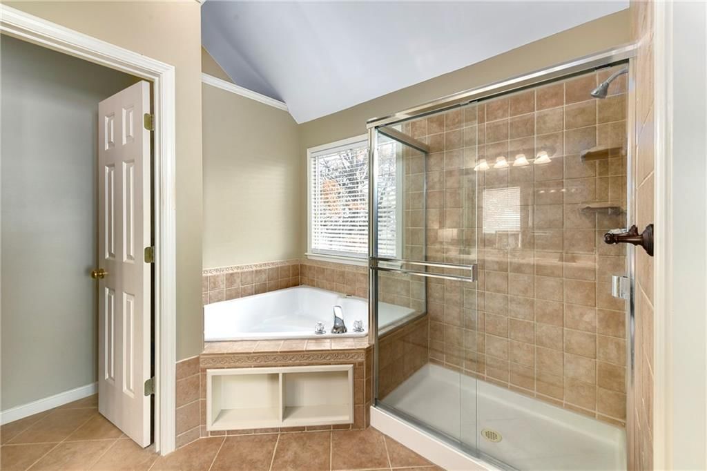 1511 Fox Run Lane — photo 36