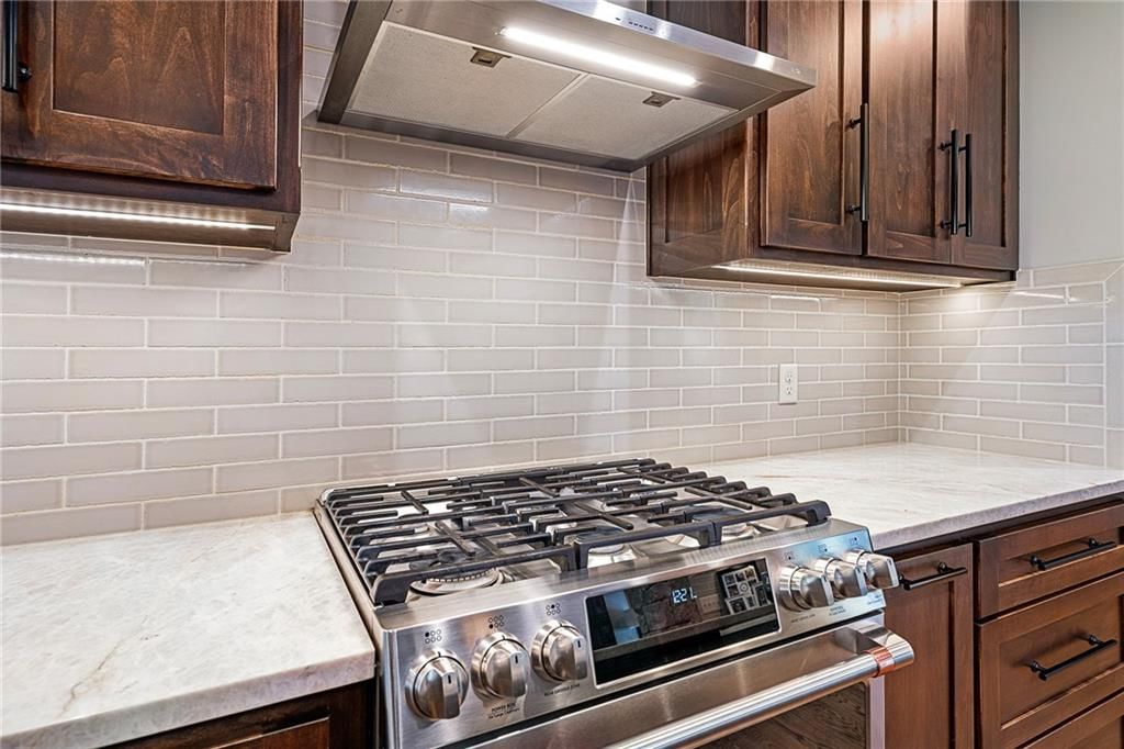 410 S 122nd Street — photo 17
