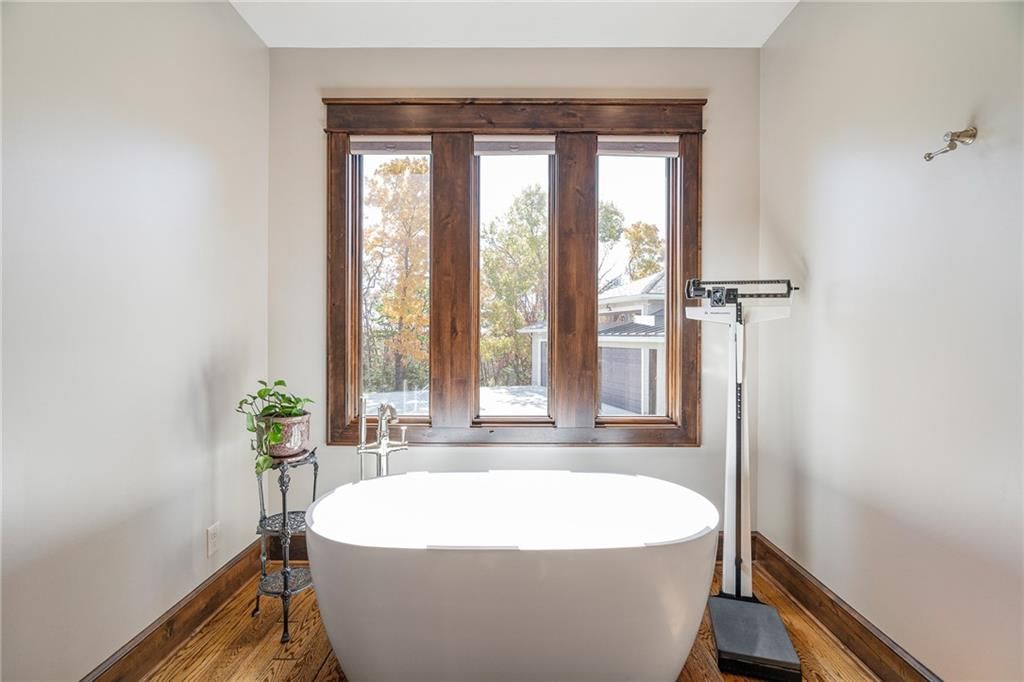 410 S 122nd Street — photo 30