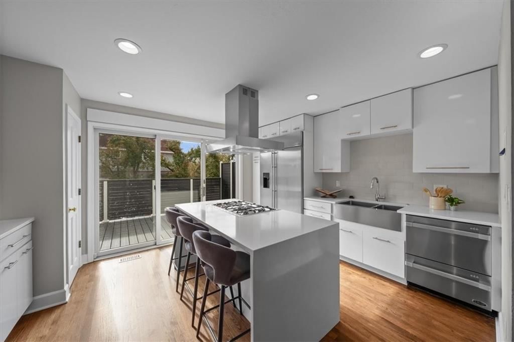 1101 W 47th Street — photo 7
