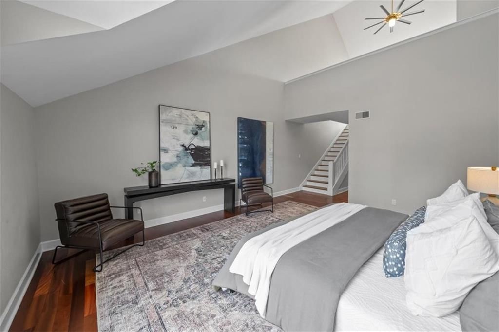 1101 W 47th Street — photo 13