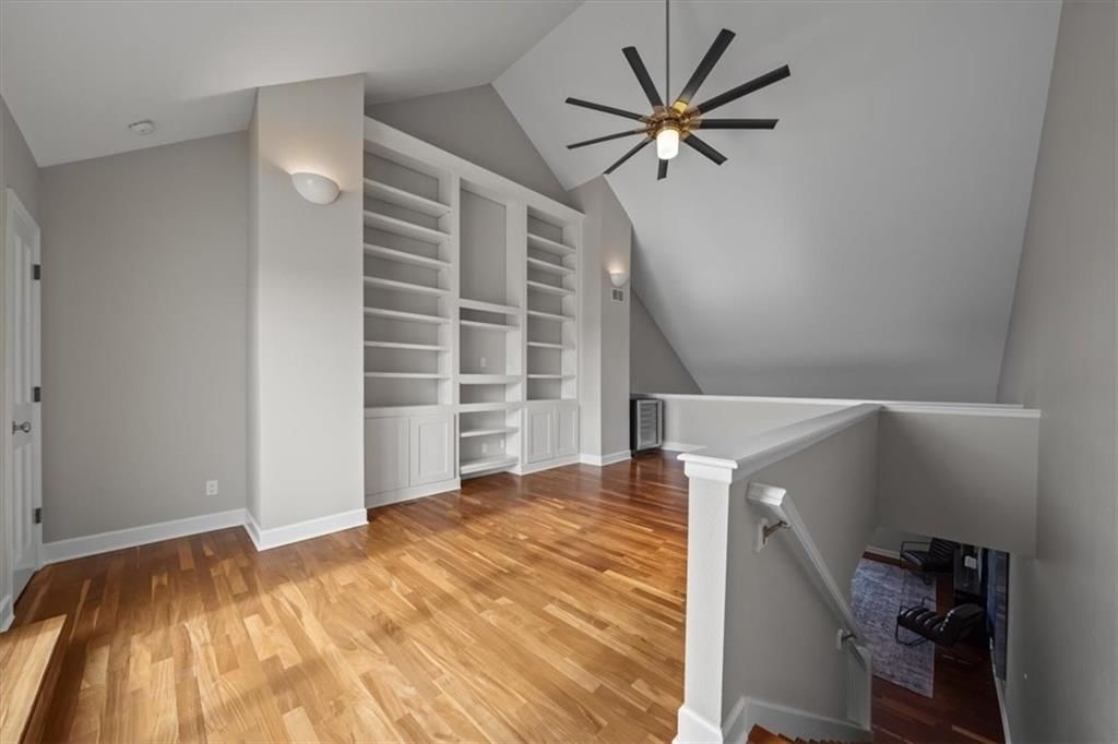 1101 W 47th Street — photo 15