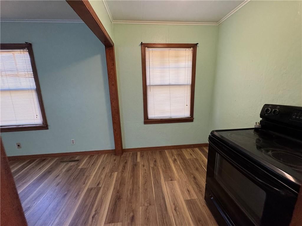 105 W Billings Street — photo 9
