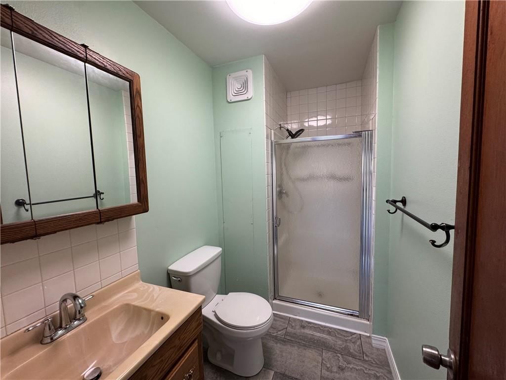 105 W Billings Street — photo 11