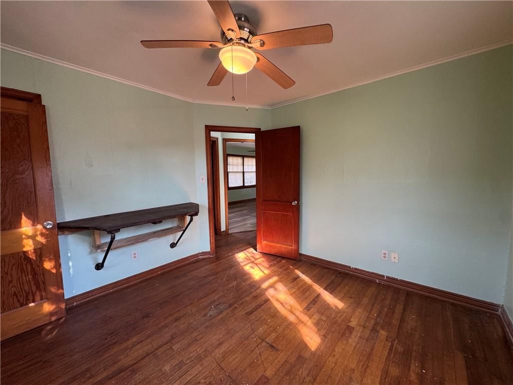 105 W Billings Street — photo 16