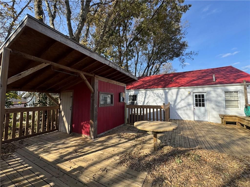 105 W Billings Street — photo 19