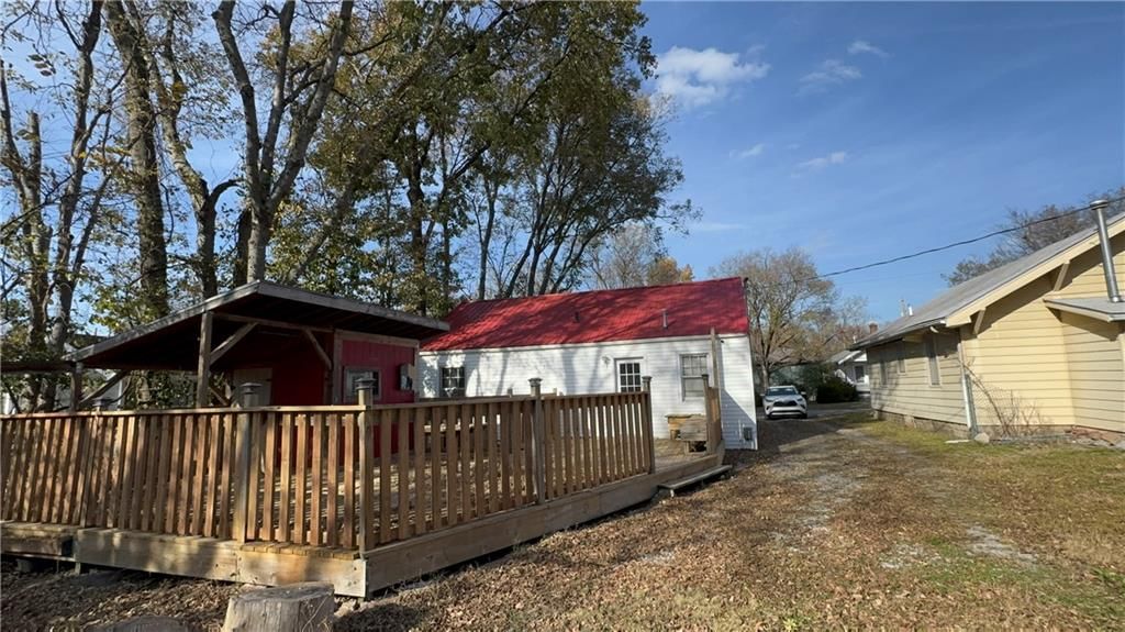 105 W Billings Street — photo 20