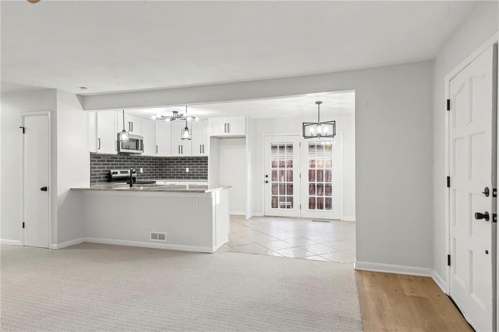 5309 N Mersington Avenue — photo 13