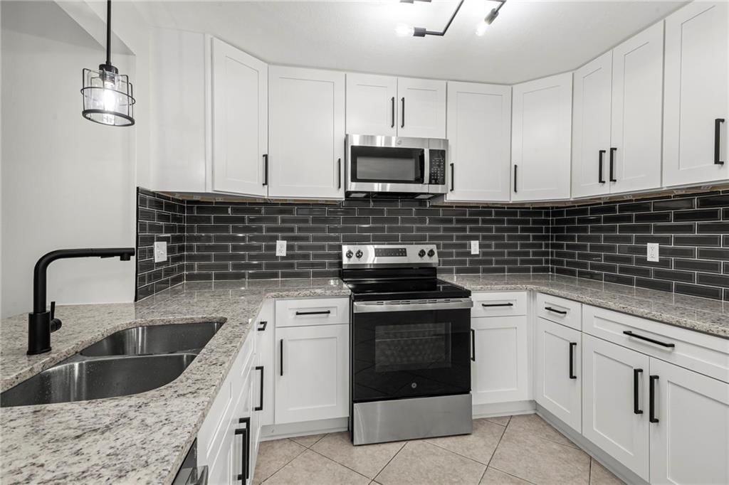 5309 N Mersington Avenue — photo 17