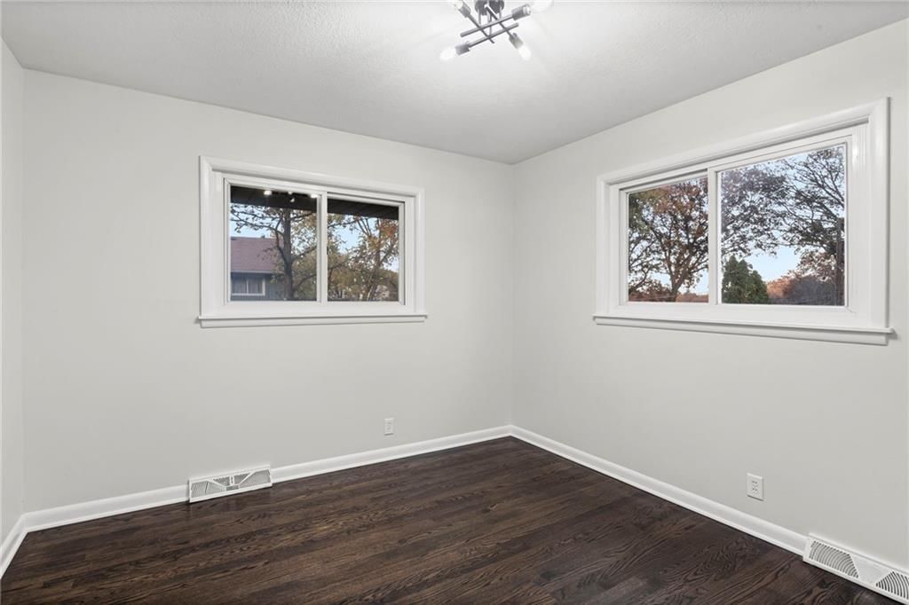 5309 N Mersington Avenue — photo 24