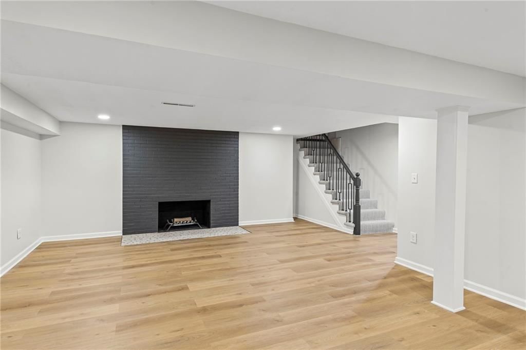 5309 N Mersington Avenue — photo 26