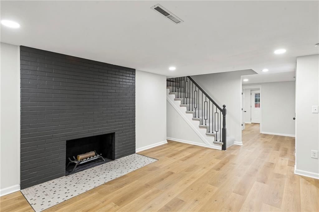 5309 N Mersington Avenue — photo 27