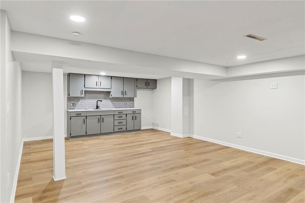 5309 N Mersington Avenue — photo 28