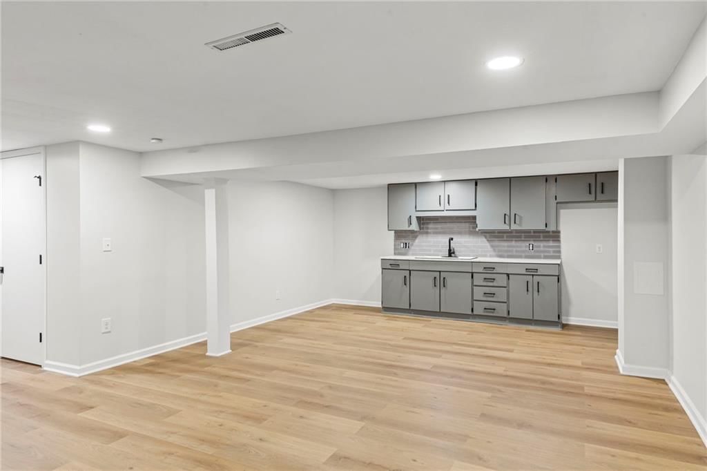 5309 N Mersington Avenue — photo 29