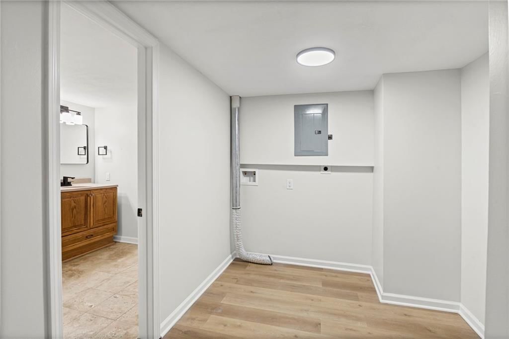 5309 N Mersington Avenue — photo 32