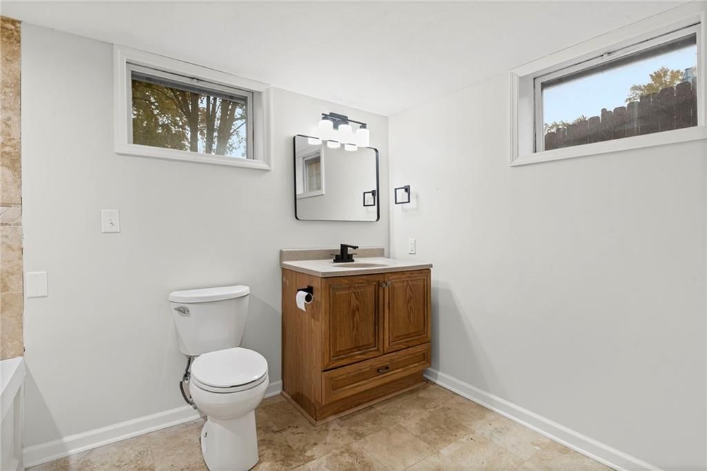5309 N Mersington Avenue — photo 33