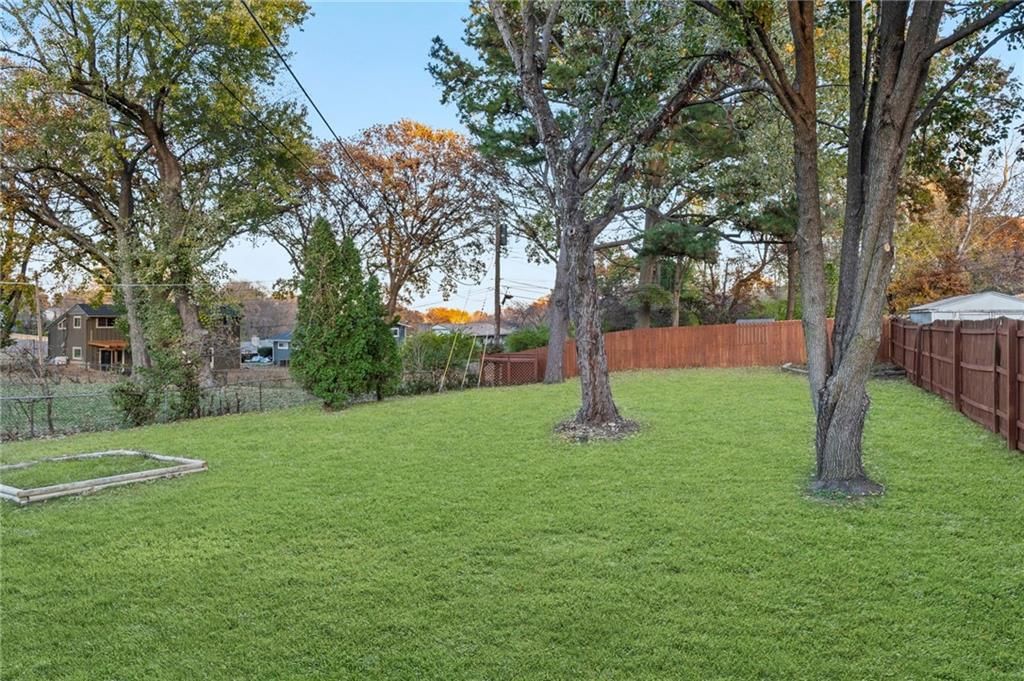 5309 N Mersington Avenue — photo 36