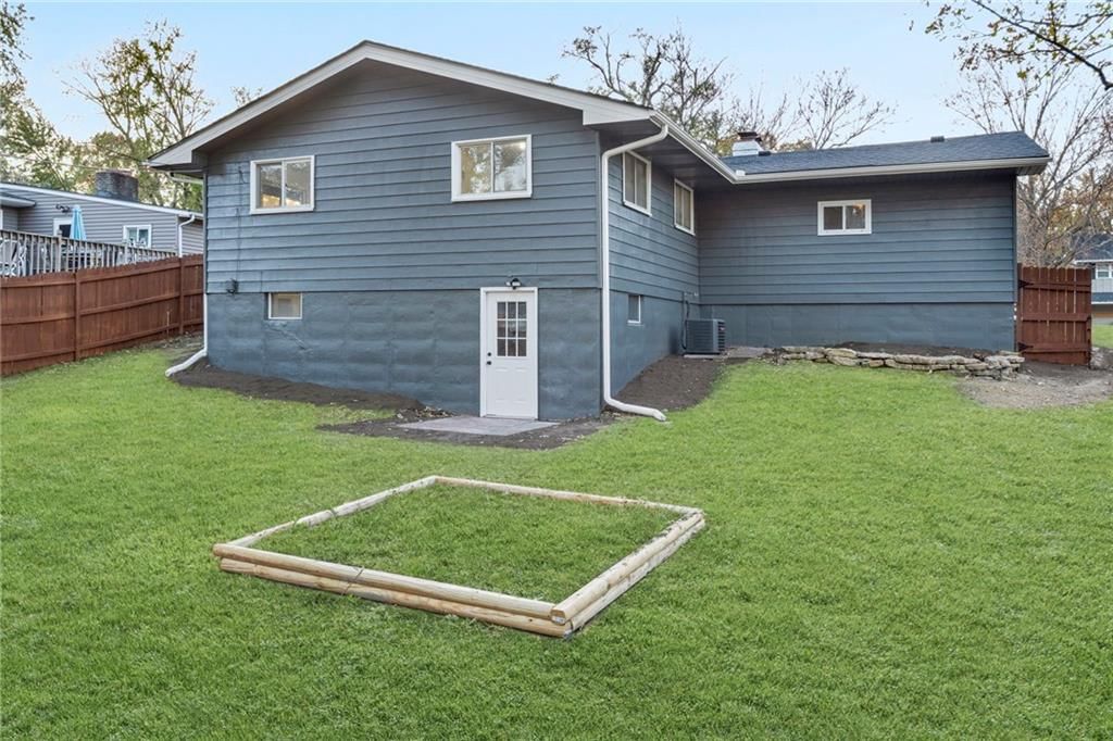 5309 N Mersington Avenue — photo 37