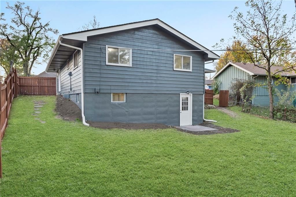 5309 N Mersington Avenue — photo 38